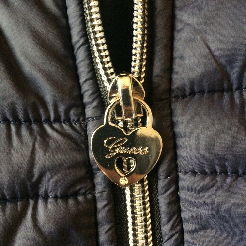 LIKE NEW!! GUESS Lightweight Puffer Navy (XS/TP) - Picture 7 of 8